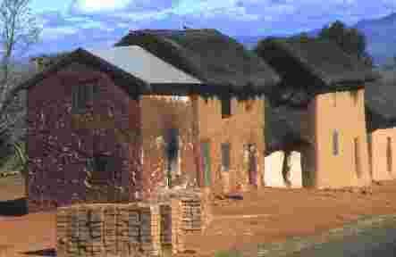 maisons traditionnelles malgaches